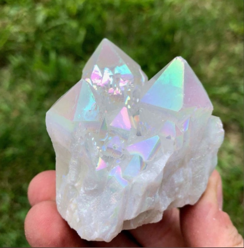 Аура Кварц. Значение и использование | Сапфировая Кисть: Магия, таро