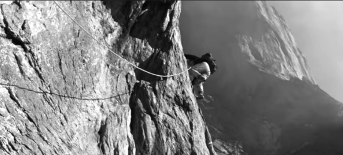 Кадр из фильма "Вертикаль"