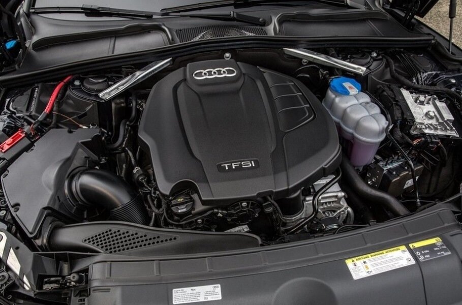 Audi a5 2.0 tfsi. Двигатель Ауди а5. Двигатель Ауди а5 2.0. Моторный отсек Ауди а5 2017. Мотор Ауди а5 Спортбэк