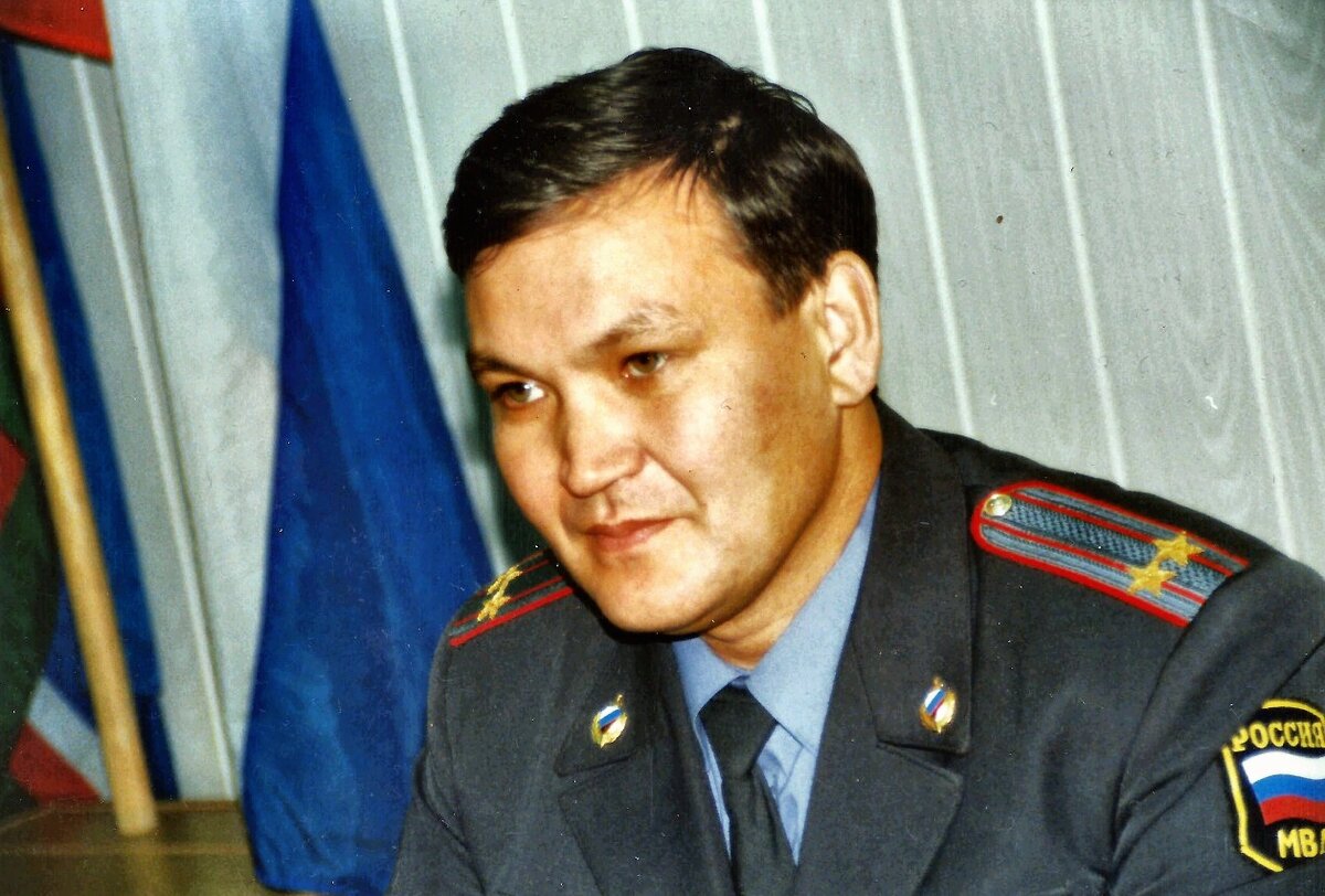 Фото взято из сети Яндекс. В то время он был еще подполковником. 