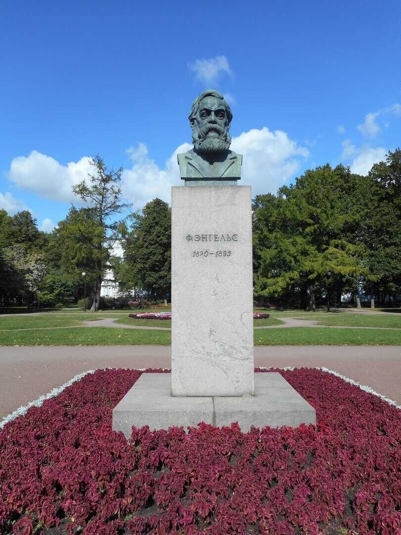 Бюст Фридриху Энгельсу 1932г. Ленинград