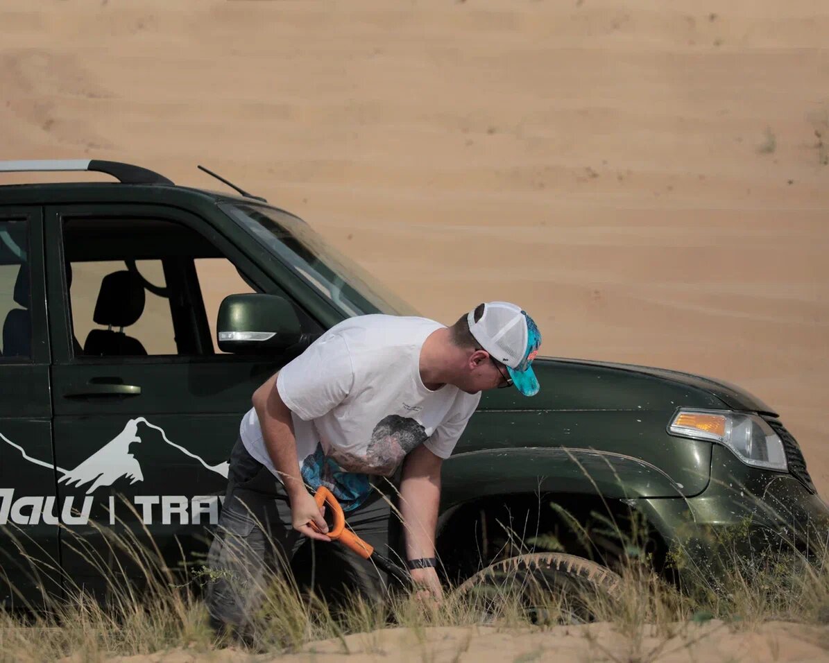 Лопата может пригодиться в любой момент