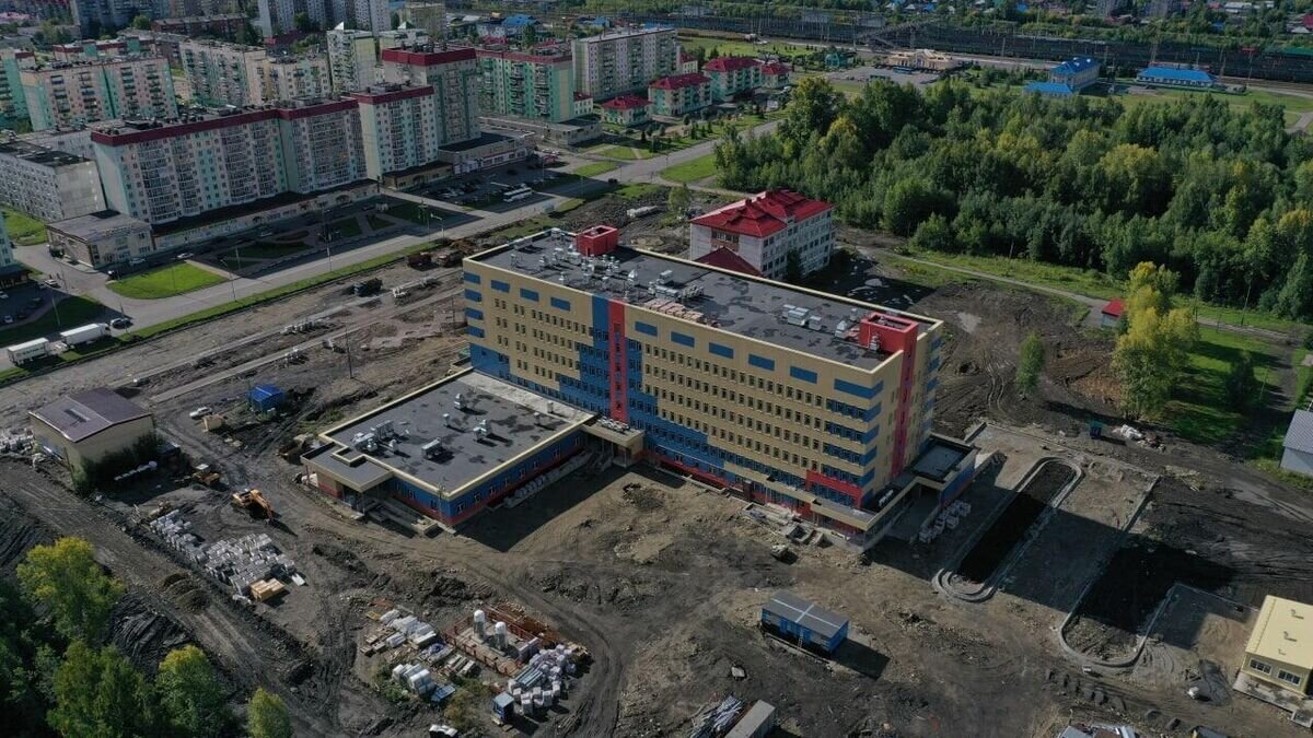    Новая больница в Междуреченске Кемеровской области© Фото предоставлено пресс-службой правительства Кемеровской области