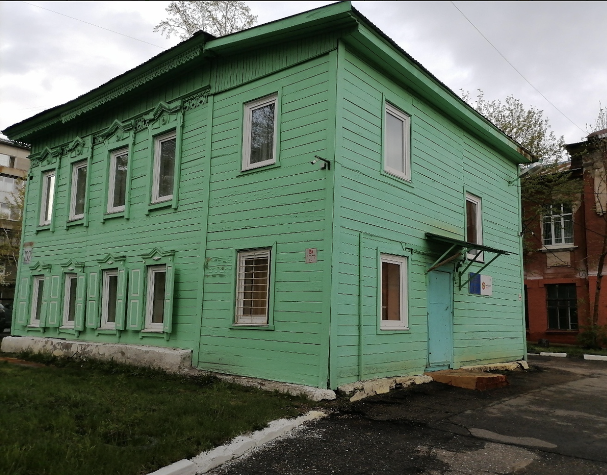 
«Иркутский блог» продолжает освещать тему главной угрозы для архитектурного наследия Иркутска — массового сокращения реестра выявленных памятников, среди которых подавляющее большинство — средовая...-110