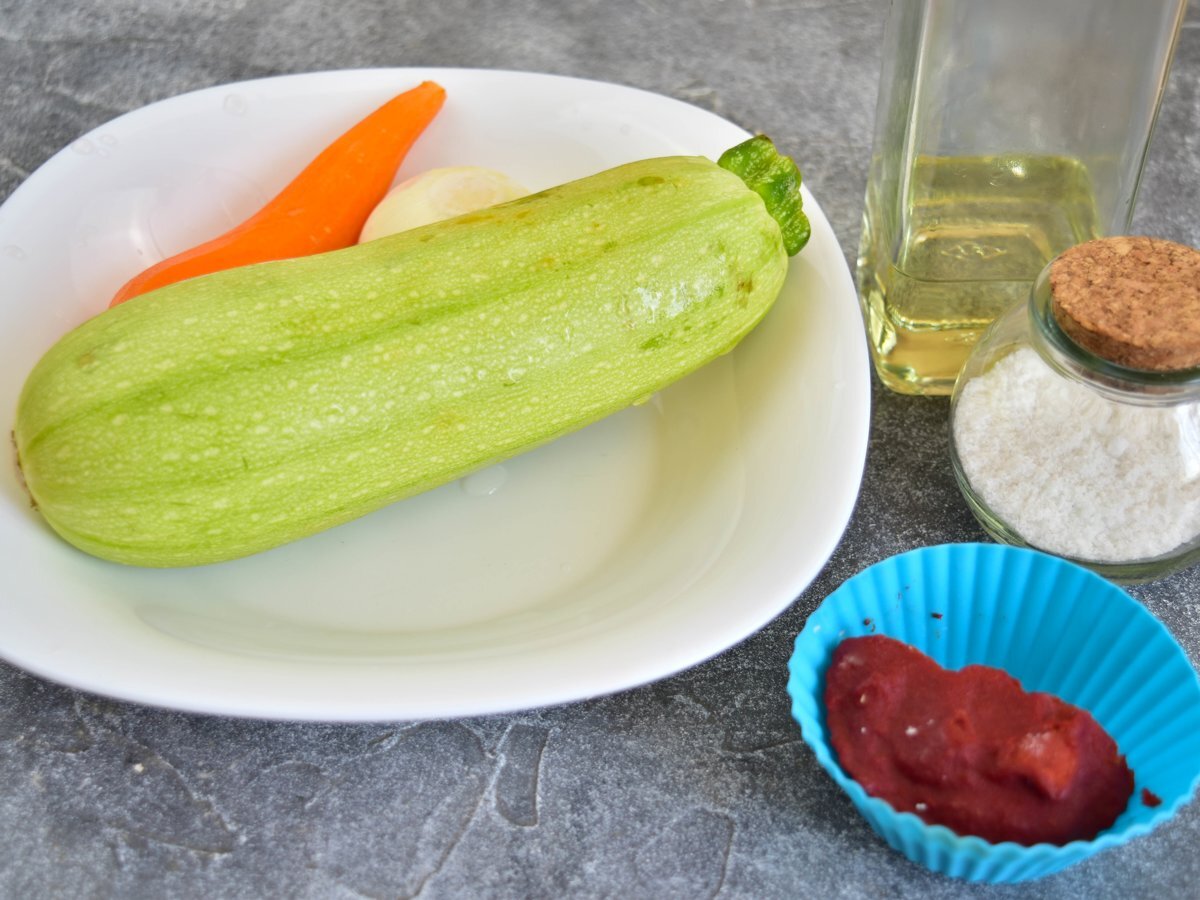 Жареные кабачки кубиками на сковороде с чесноком — рецепт с фото пошагово