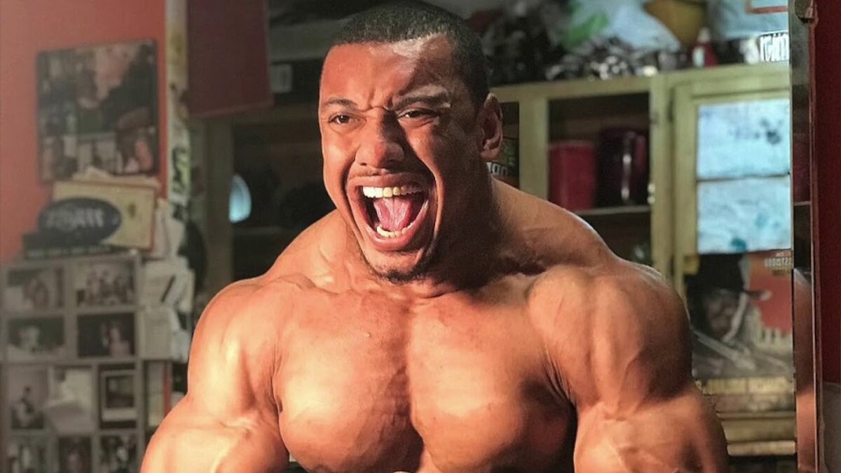 Ларри Уиллис бодибилдер