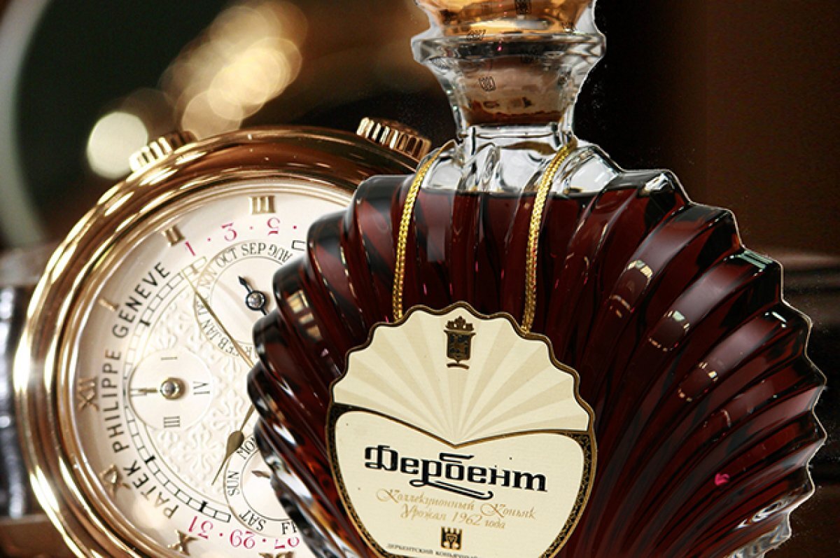    Жительница Камчатки избила полицейских, пытавшихся отобрать её коньяк