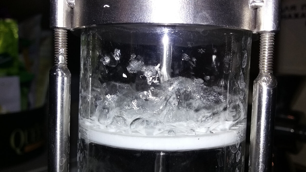 Захлёб колонны (в диоптре).