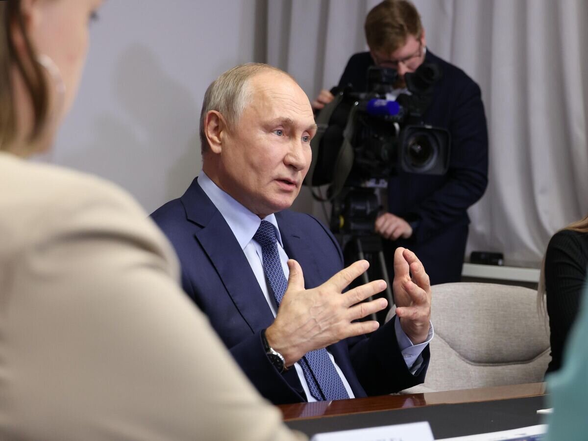    Рабочая поездка президента РФ В. Путина в Приволжский федеральный округ© РИА Новости / Михаил Климентьев