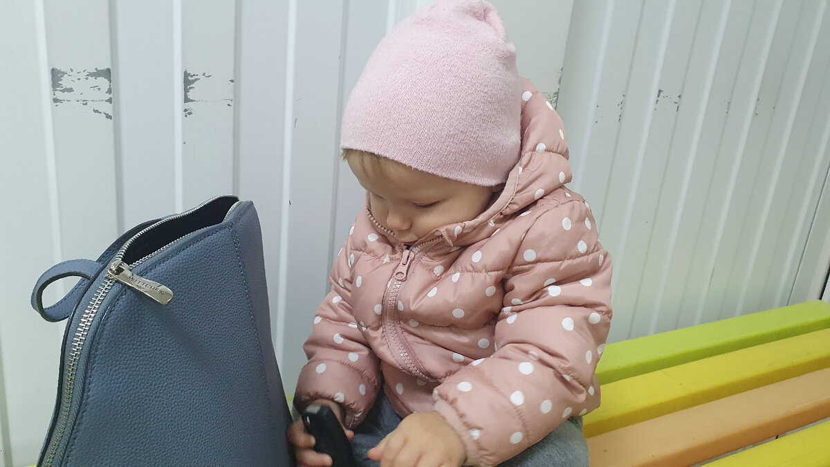 Лучшая игрушка -  ключи от машины 