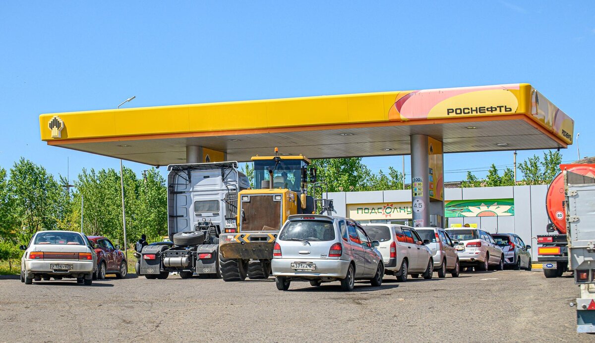 Правительство придумало как стабилизировать и снизить цены на топливо ...