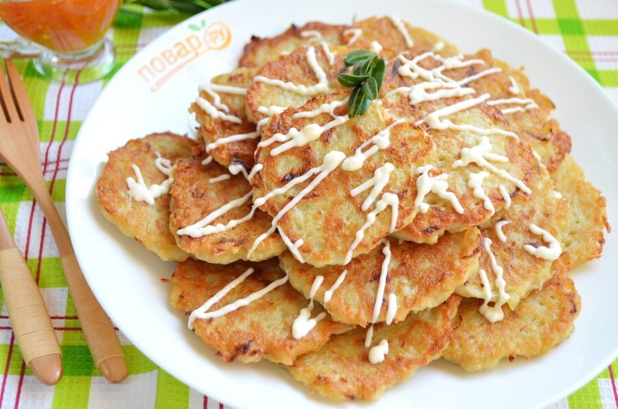 Вкуснейшие драники из картошки с кислой капустой