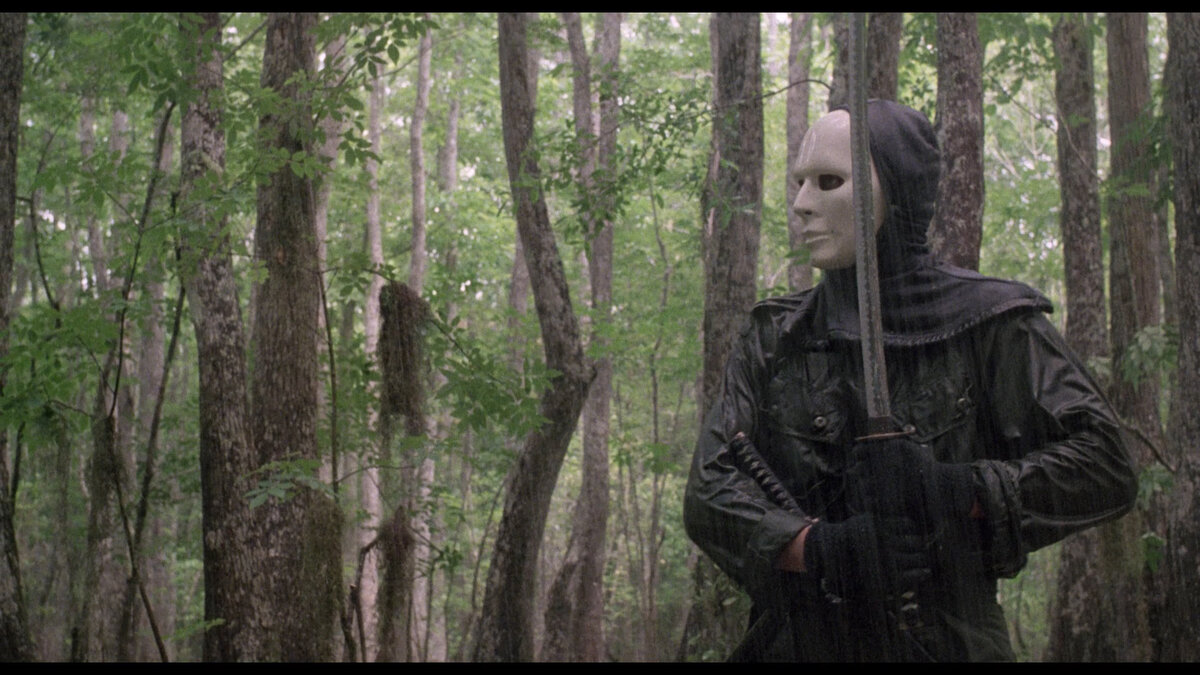 Кадр из фильма  «Карающая сила» (Avenging Force) 