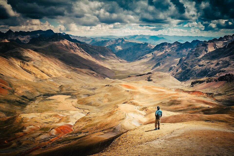 https://cdn.pixabay.com/photo/2017/05/05/13/05/peru-2287008_960_720.jpg