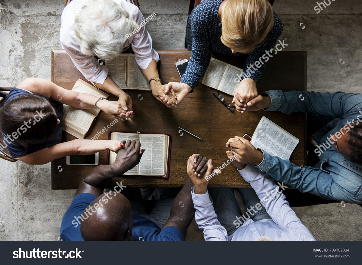 https://www.shutterstock.com/image-photo/group-people-holding-hands-praying-worship-709782334?irgwc=1&utm_medium=Affiliate&utm_campaign=Pixabay+GmbH&utm_source=44814&utm_term=https%3A%2F%2Fpixabay.com%2Fru%2Fvectors%2F%25D0%25B8%25D0%25B8%25D1%2581%25D1%2583%25D1%2581-%25D0%25B2%25D0%25B5%25D1%2580%25D0%25B0-%25D1%2585%25D1%2580%25D0%25B8%25D1%2581%25D1%2582%25D0%25B8%25D0%25B0%25D0%25BD%25D1%2581%25D0%25BA%25D0%25B8%25D0%25B5-%25D1%2585%25D1%2580%25D0%25B8%25D1%2581%25D1%2582%25D0%25BE%25D1%2581-304899%2F