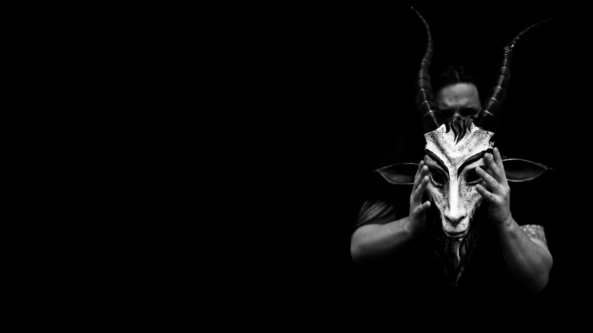 Фото с сайта wallpapersafari.com