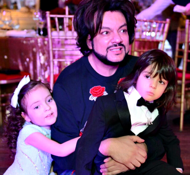 Селебрити, русский шоу-бизнес, грустные дети  Киркорова 