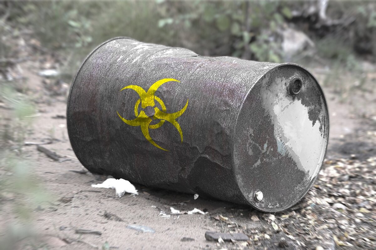 https://cdn.pixabay.com/photo/2017/02/22/15/57/toxic-waste-2089779_1280.jpg