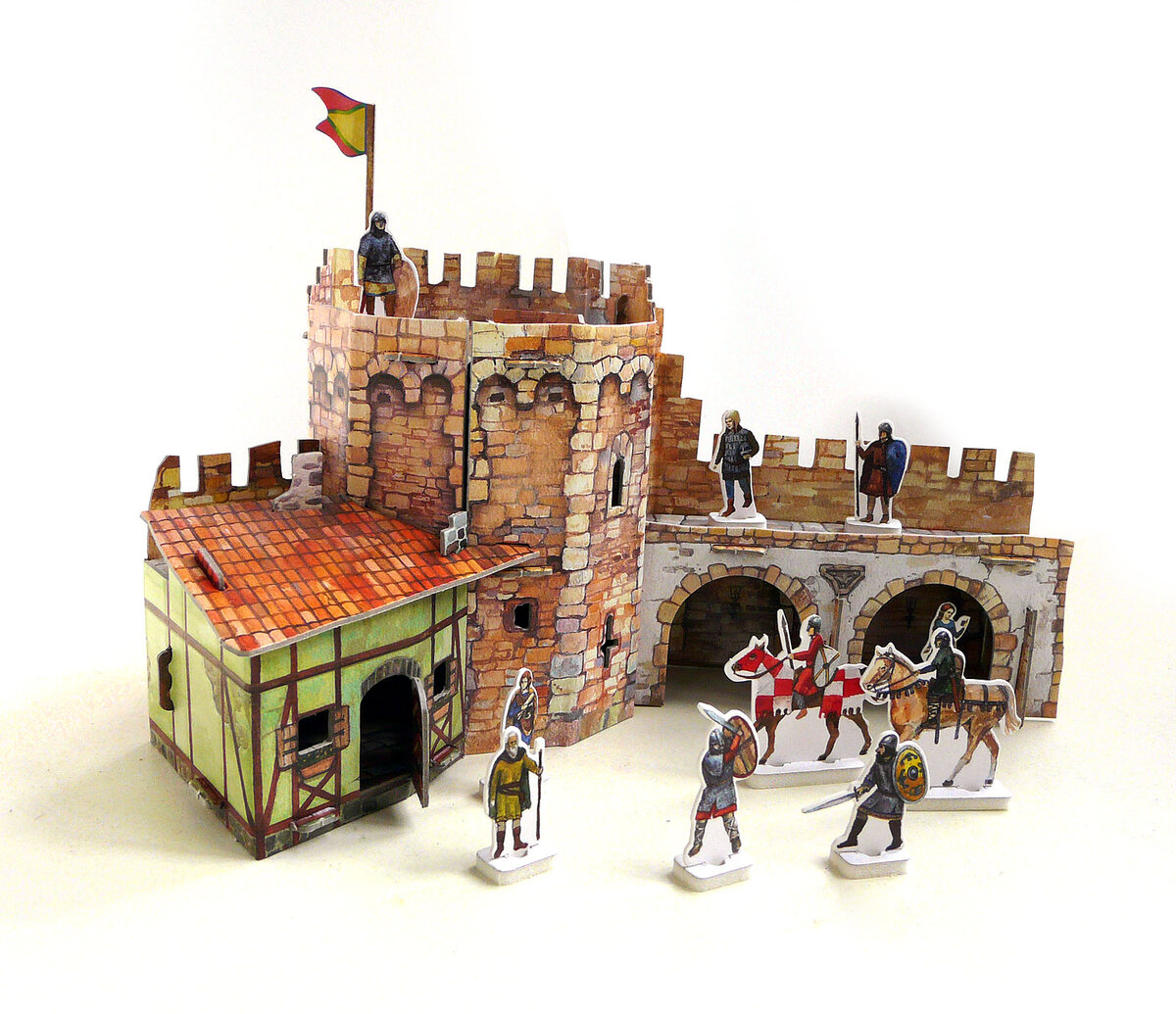 Средневековье от Умной бумаги. Размеры сооружений и фигурок позволяет полноценно использовать их и для ролевых игр, и для варгеймов. Картинка с сайта Умной бумаги.