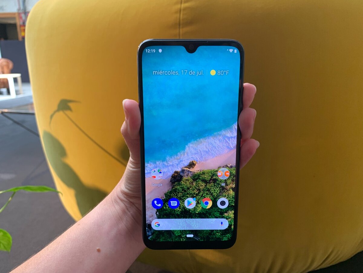 Xiaomi Mi A3 - недорогой 