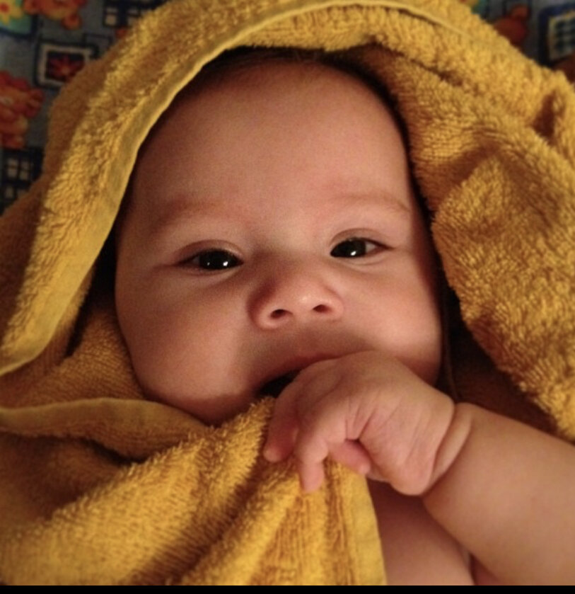 Самая первая фотография дочки - тут ей 4 месяца, мы наконец дома