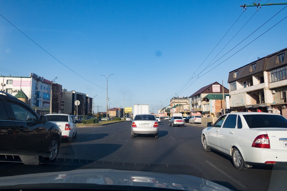 Здесь я действительно боюсь водить! Движение в Дагестане.