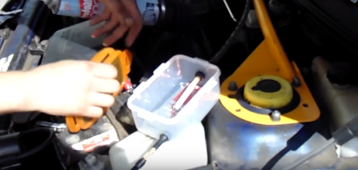 Явные признаки, что двигатель подсасывает воздух, как обнаружить и устранить своими руками