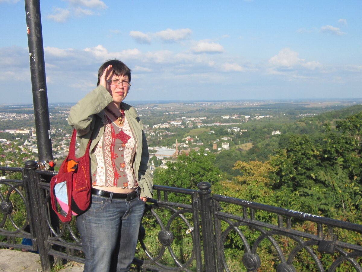 Я тогда была чуть-чуть моложе и намного свободнее в своих поступках. 