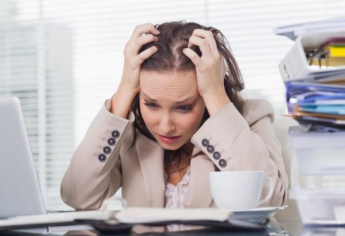 Для успокоения нервной системы можно принимать травяные настойки