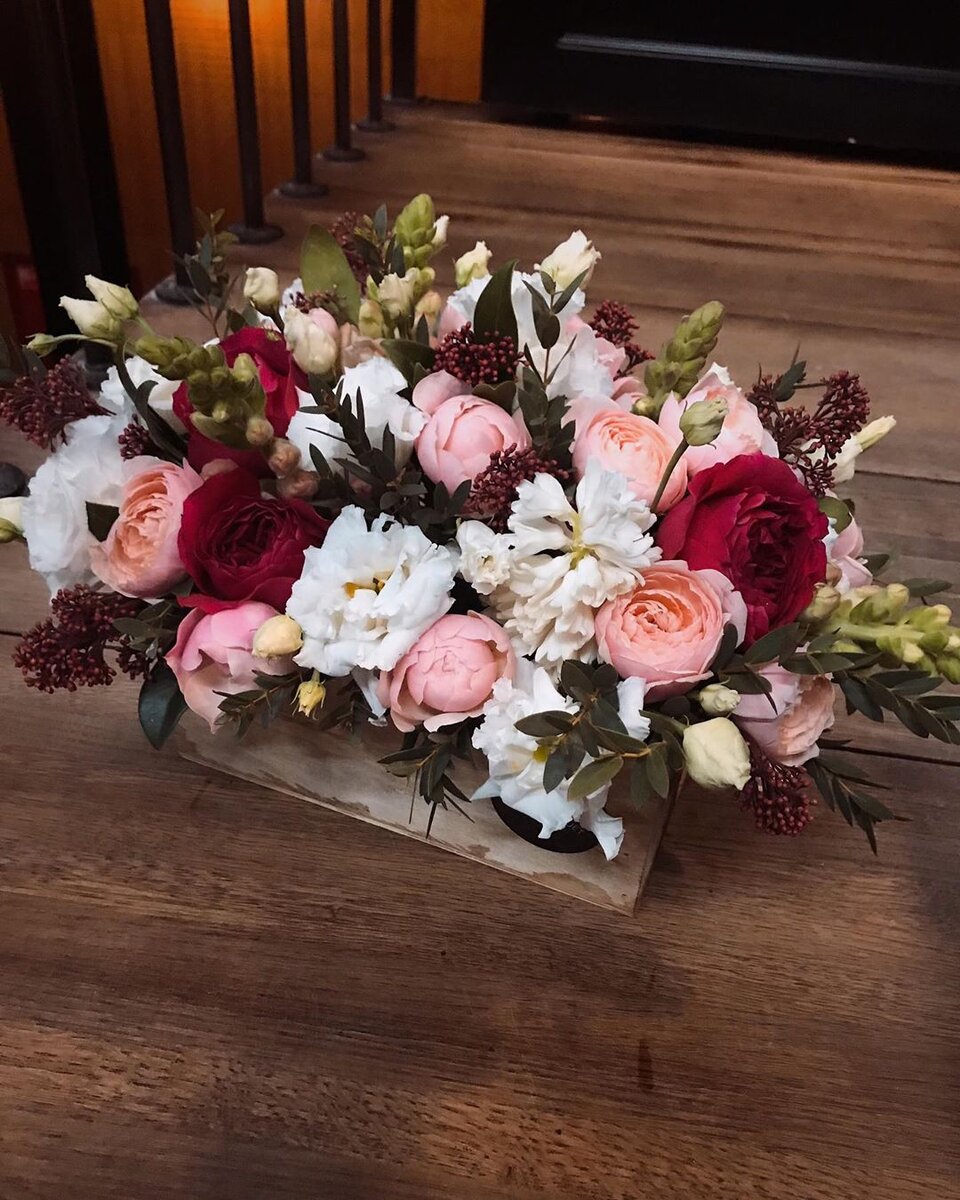 Букет от цветочного бутика Lion`s Bouquet