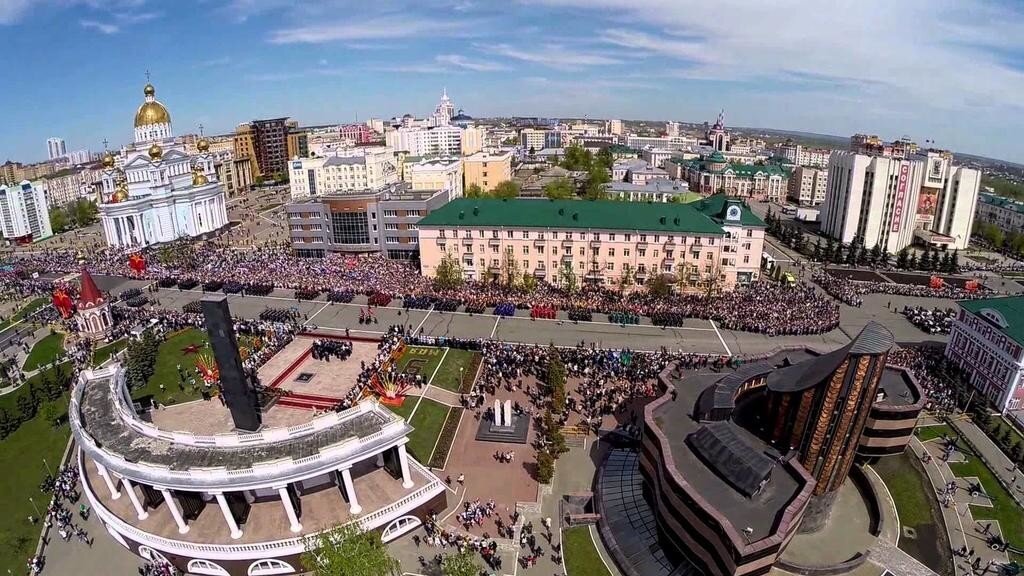 Семья республика мордовия саранск соборная площадь фото
