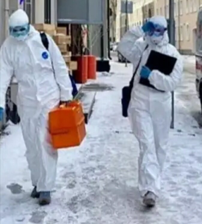 Спасатели врачи.