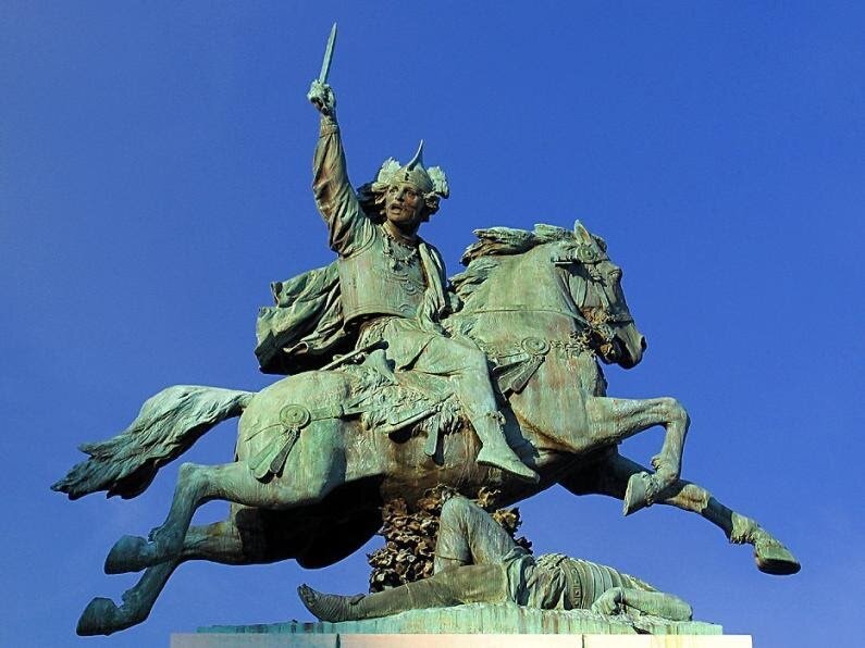 Конный памятник Верцингеторигу. Фредерик Бартольди, 1903 г.