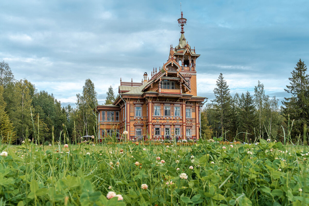 Лесной терем в Асташово
