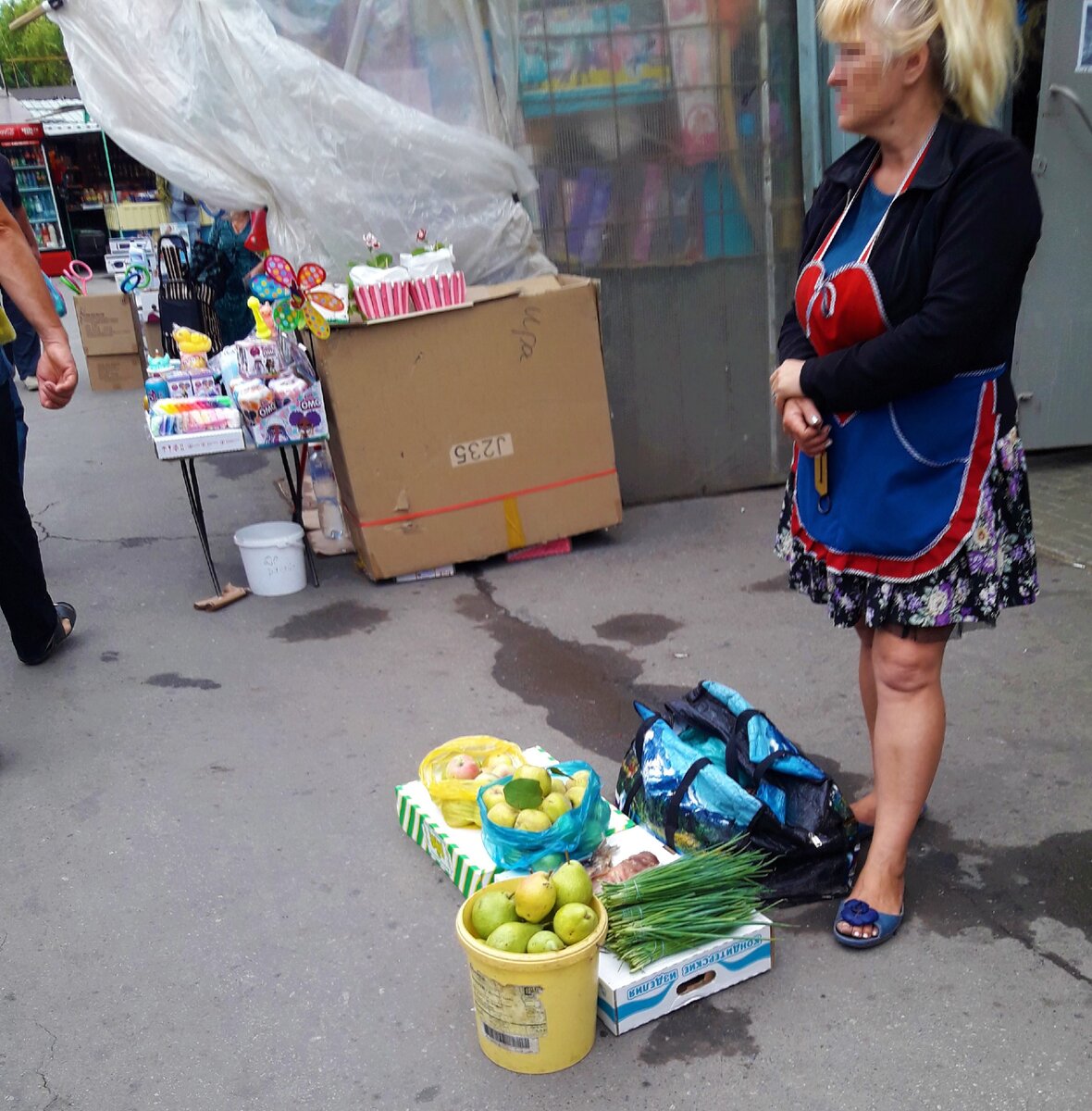 Большой рынок Таганрога в сентябре, приехали и посмотрели на цены, что продают, показываю