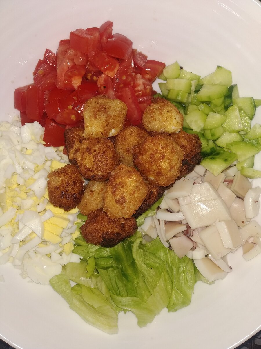 Салат перед перемешиваем