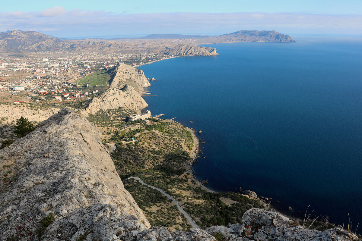 С юными туристами покоряем коралловый риф в Крыму (гора Сокол)