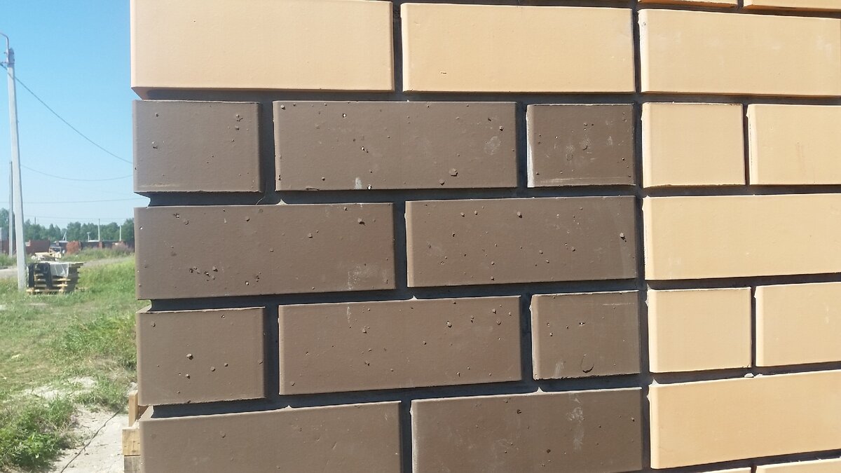 Как видно на фото, даже без линейки, общая поверхность отрывов существенно больше 2-х см2