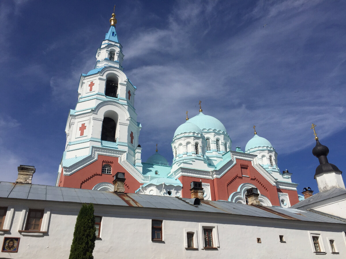 Невероятно красивый собор