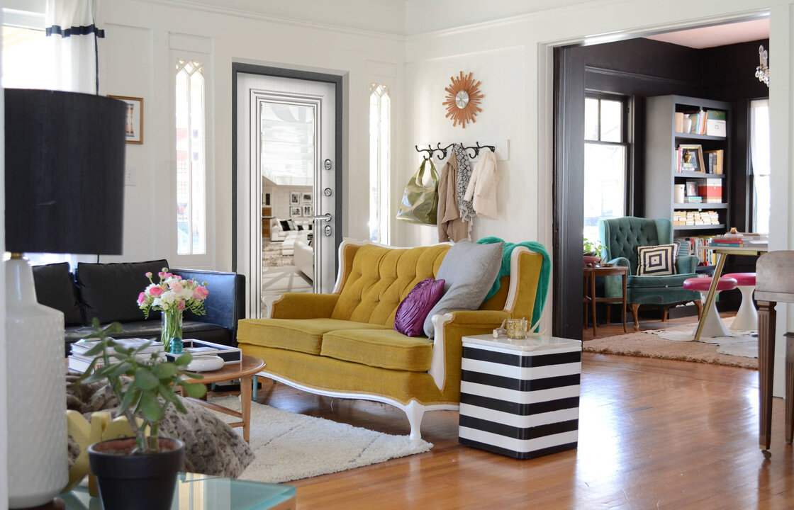 Входная дверь Snegir 55 в эклектичном интерьере