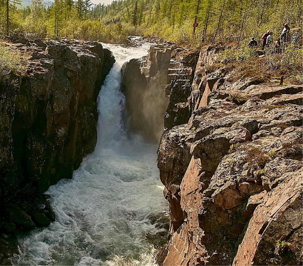 Водопад Нералах