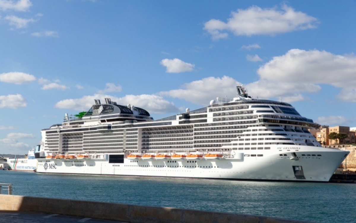 MSC Grandiosa — 19-палубный лайнер класса Meraviglia. Был построен в 2019 году. Вместимость около 6300 пассажиров.