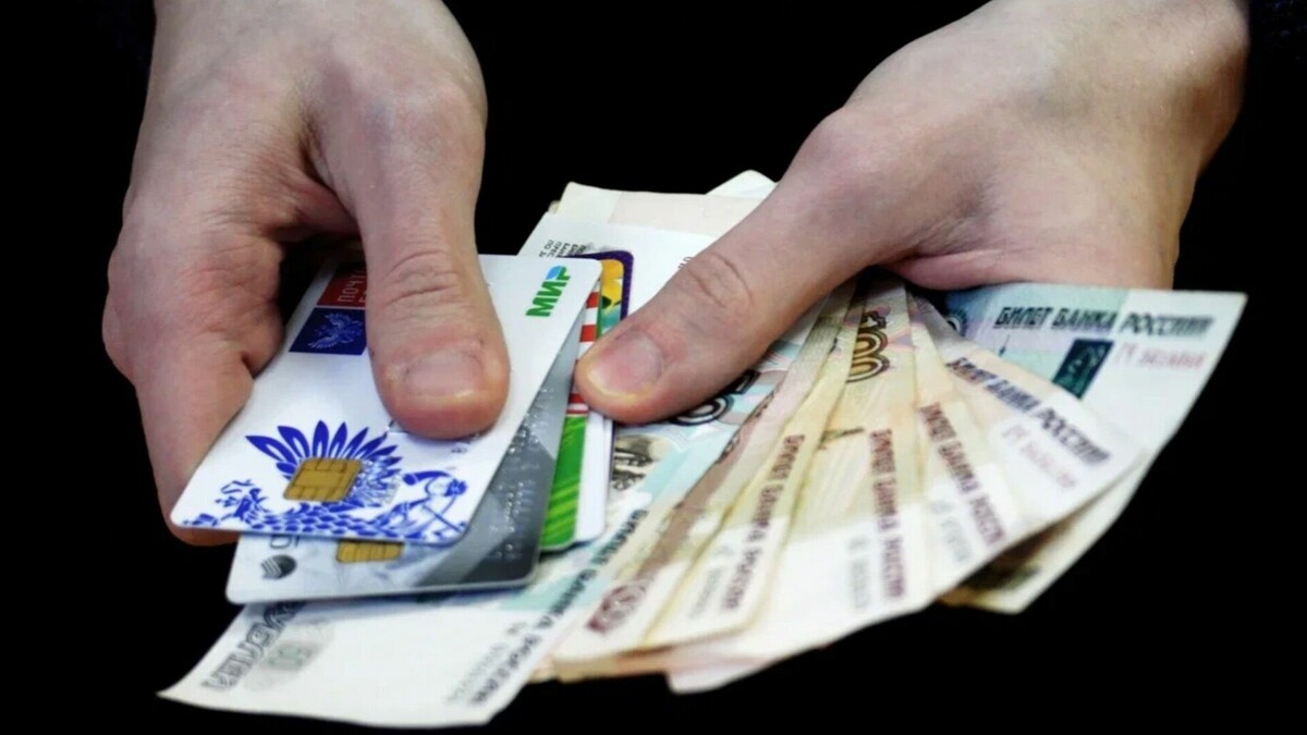     Президент России Владимир Путин заявил, что заработные платы по стране в целом растут чуть выше прогнозов. Он надеется, что бюджетникам сопоставимо увеличат доходы. Об этом глава государства заявил в ходе совещания с членами правительства.