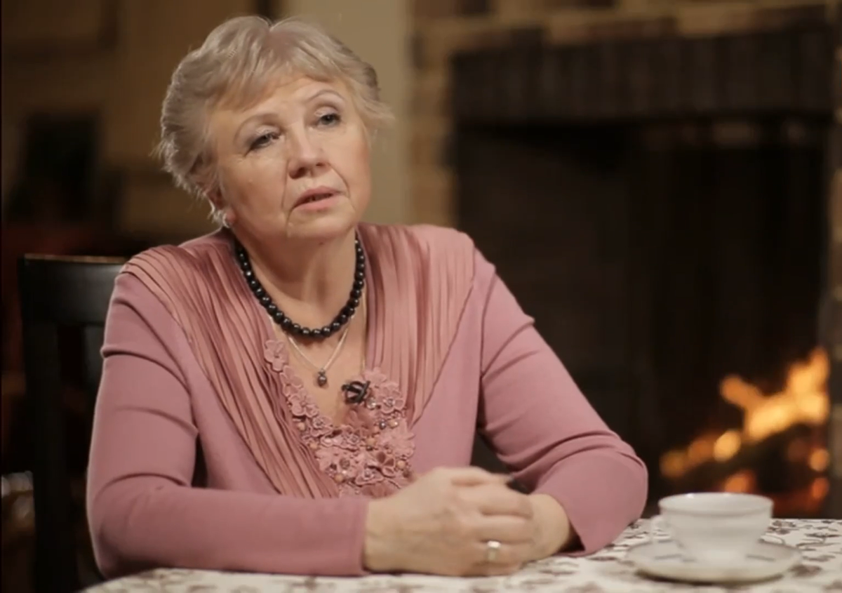 Валентина Николаевна Костомарова. Кадр из документального фильма "Мама в игре".