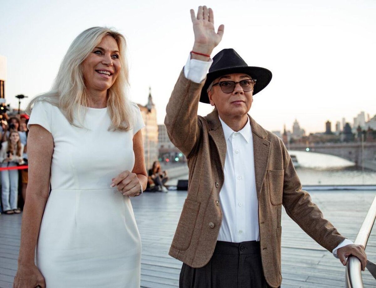    Валентин Юдашкин с женой