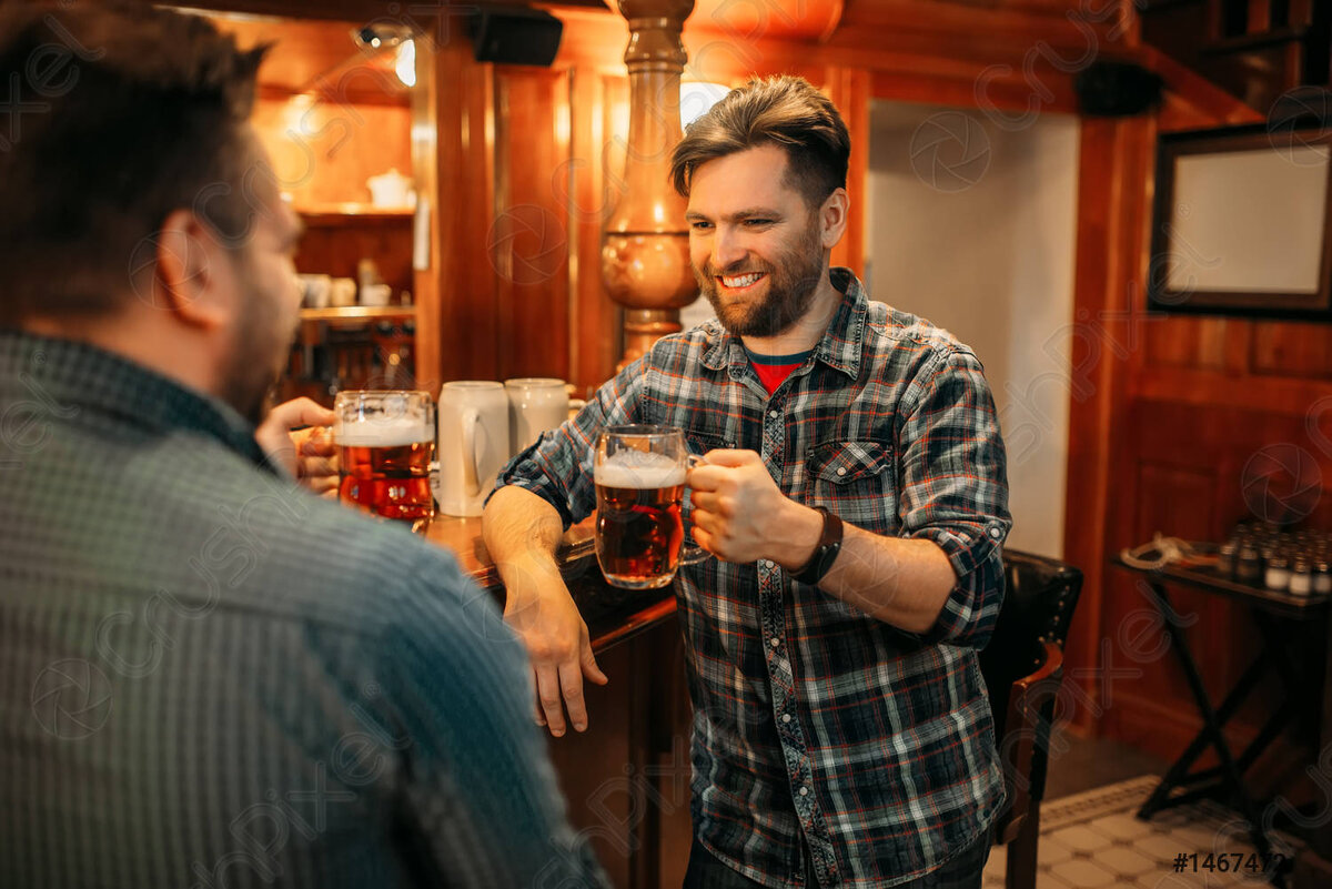 https://www.crushpixel.com/stock-photo/two-male-friends-drinks-beer-1467472.html