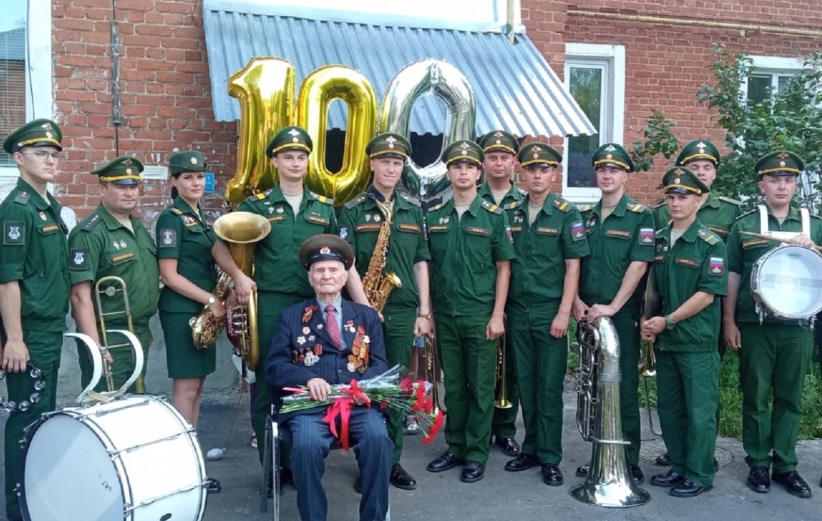    Геннадий Михайлович был тронут торжеством, устроенным в его честь Елена Власова