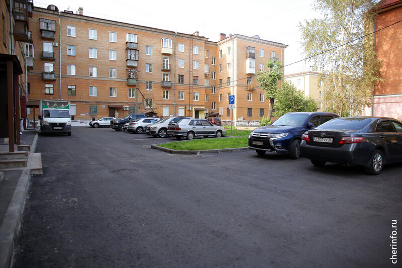    Ремонт завершился на Ленина, 90 и Вологодской, 4. Домам больше 60 лет.