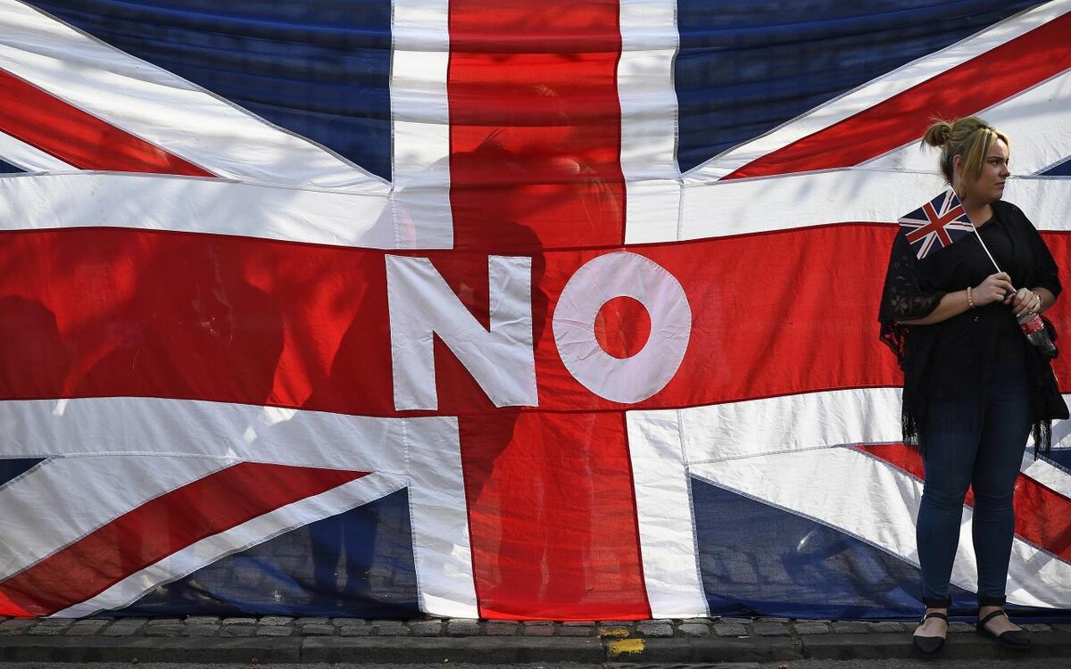 Изоляция англии. Британия Северная Ирландия. Сепаратизм в Великобритании. Великобритания Шотландия. Независимость Великобритании.