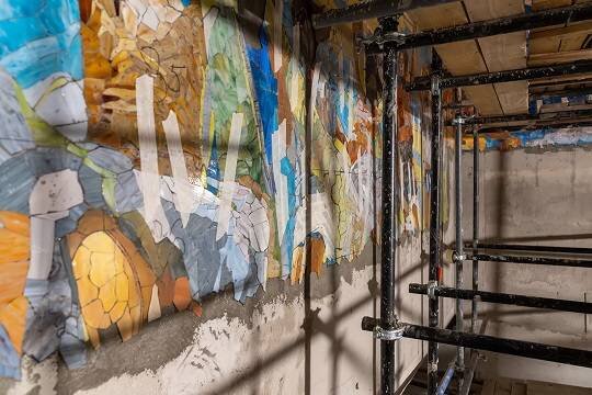    На станции «Университет Дружбы Народов» начался монтаж мозаичного панно